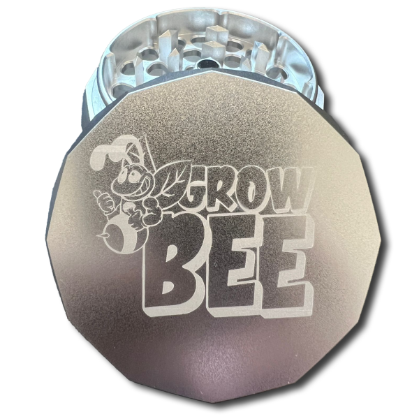 NV Grinder Magnetic Pyramid Grinder 4-Piece Ø 63 mm Growbee Edition Silber Growbee Edition