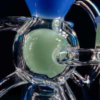 Black Leaf Recyclebong mit Perkolator (blau/grün)...